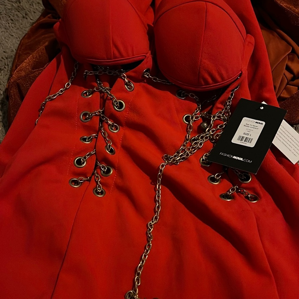 Fashion nova jump suite